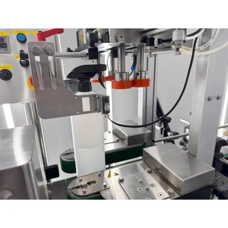 Zakręcarka automatyczna rolkowa CS-3000-7